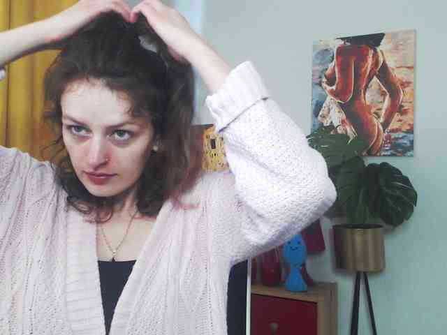 NadineGold webcam