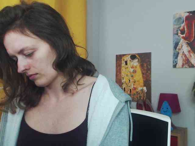 NadineGold webcam