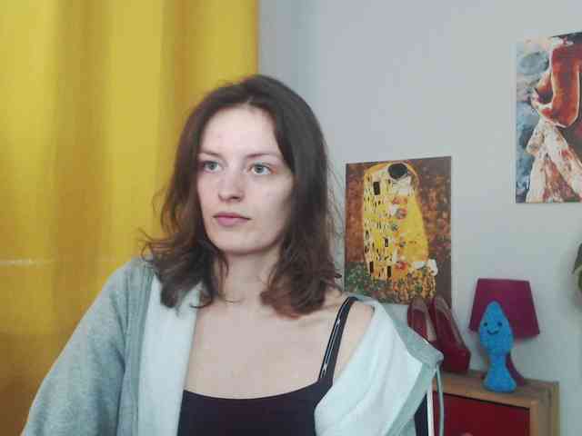 NadineGold webcam