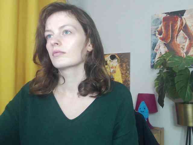 NadineGold Live Webcam on BongaCams