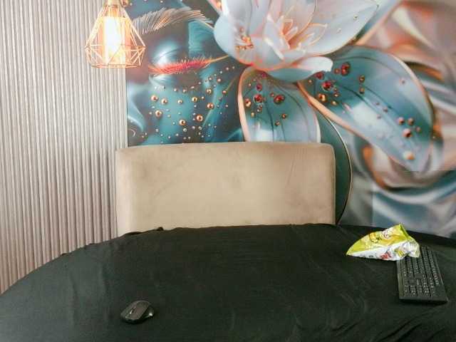 bonieklent's BongaCams show and profile