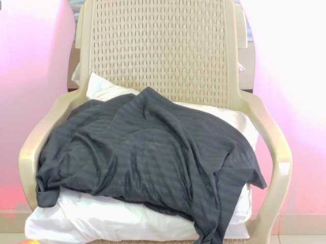 bonieklent's BongaCams show and profile