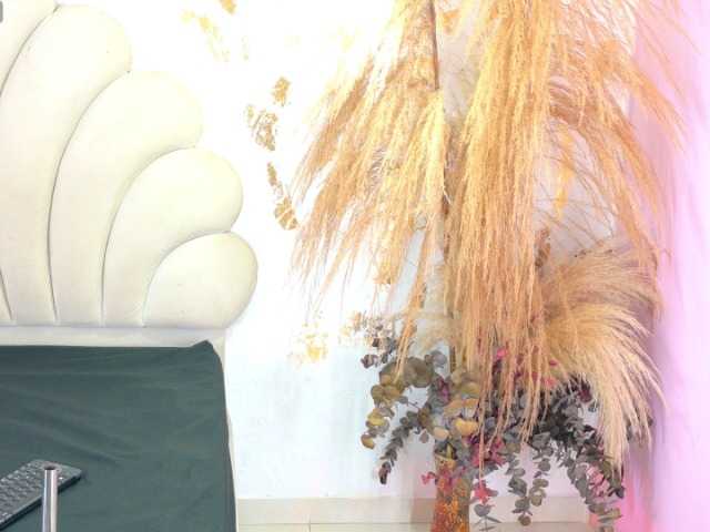 bonieklent's BongaCams show and profile