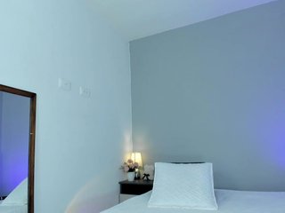 HannaMartinezz Porn Show