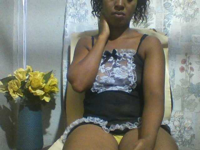 Undiee1's BongaCams show and profile