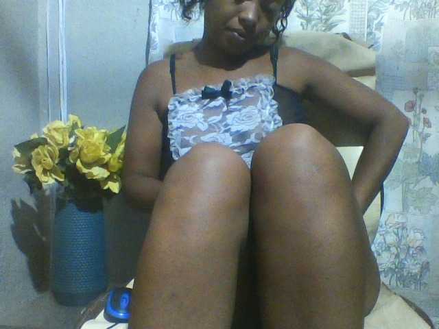 Undiee1's BongaCams show and profile