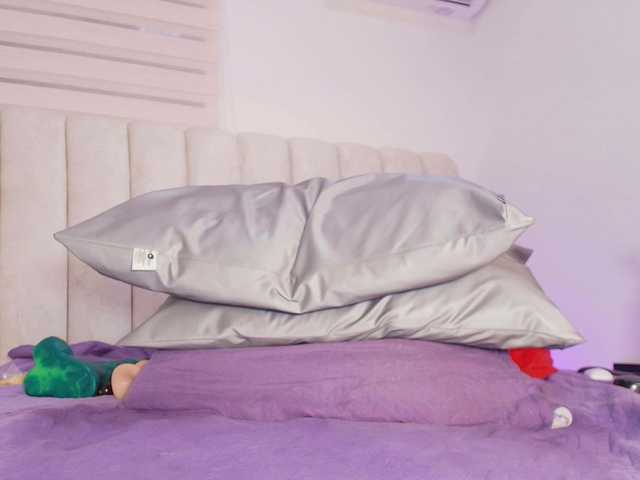 ssusy-ebony's BongaCams show and profile