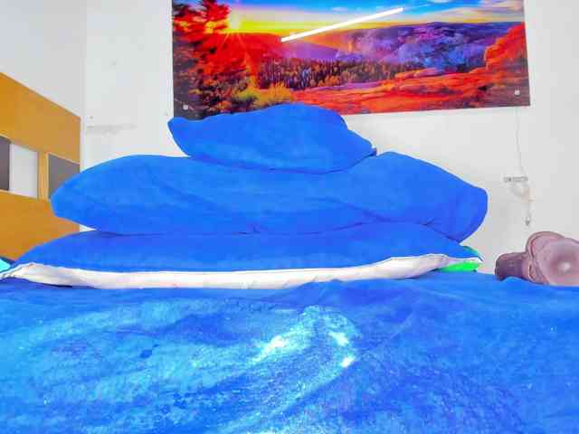 ssusy-ebony webcam