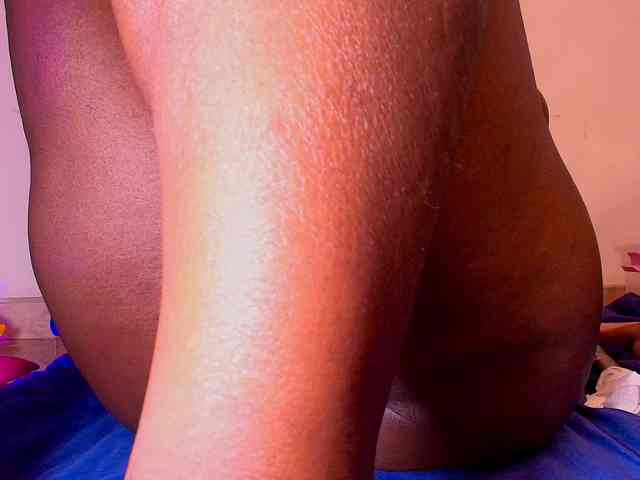 ssusy-ebony webcam