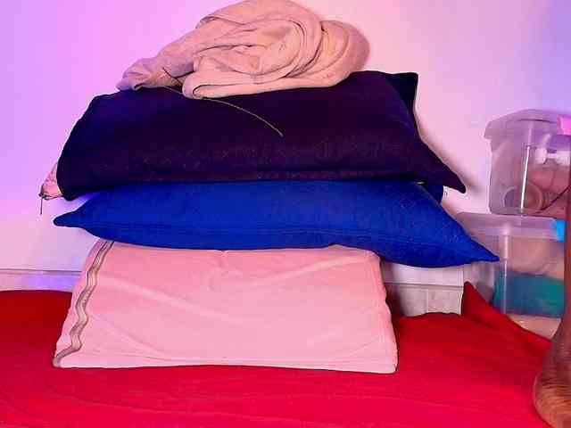 ssusy-ebony webcam