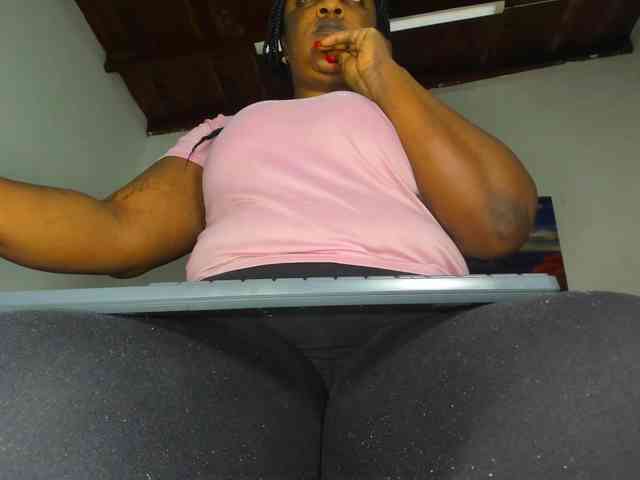 ssusy-ebony webcam