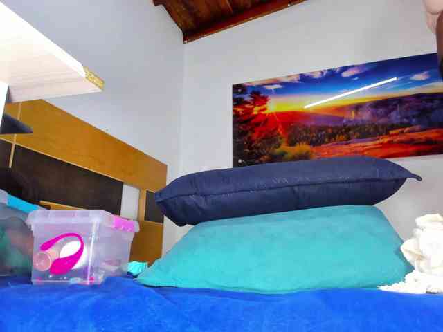 ssusy-ebony webcam