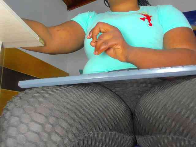 ssusy-ebony webcam