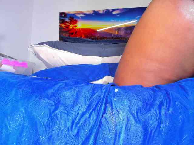 ssusy-ebony webcam