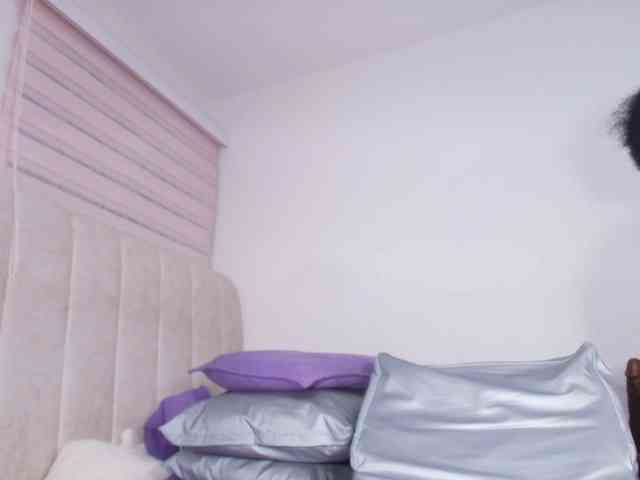 ssusy-ebony Live Webcam on BongaCams