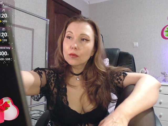 RussellTara's BongaCams show and profile