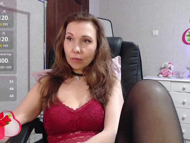 RussellTara's BongaCams show and profile