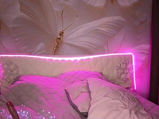 Blondi_Love Porn Show