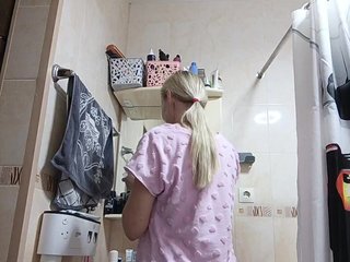 Love-blondi Porn Show