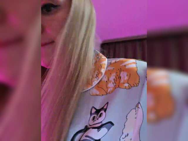 TerriRose's BongaCams show and profile