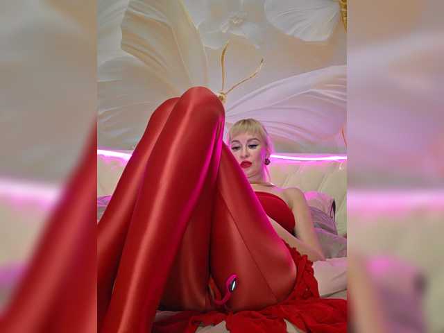 TerriRose's BongaCams show and profile