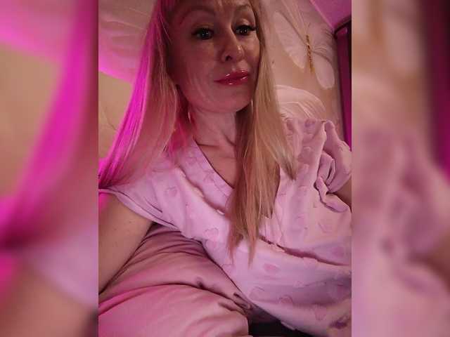 TerriRose's BongaCams show and profile