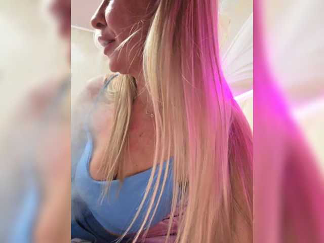 TerriRose's BongaCams show and profile