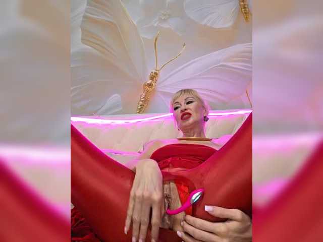 TerriRose's BongaCams show and profile