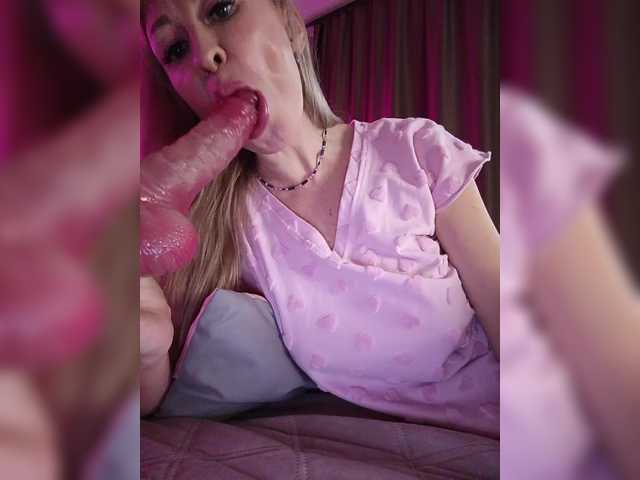 TerriRose's BongaCams show and profile