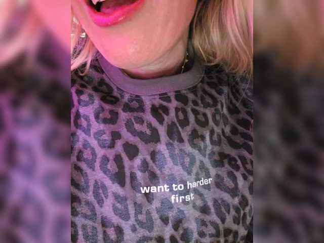 TerriRose's BongaCams show and profile