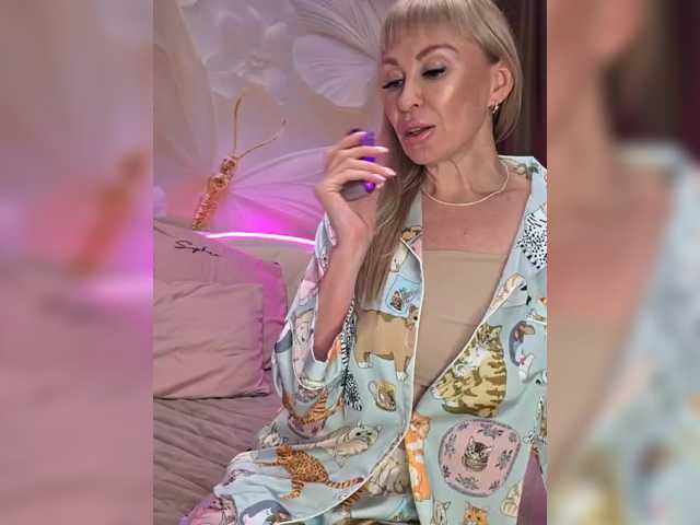 TerriRose's BongaCams show and profile