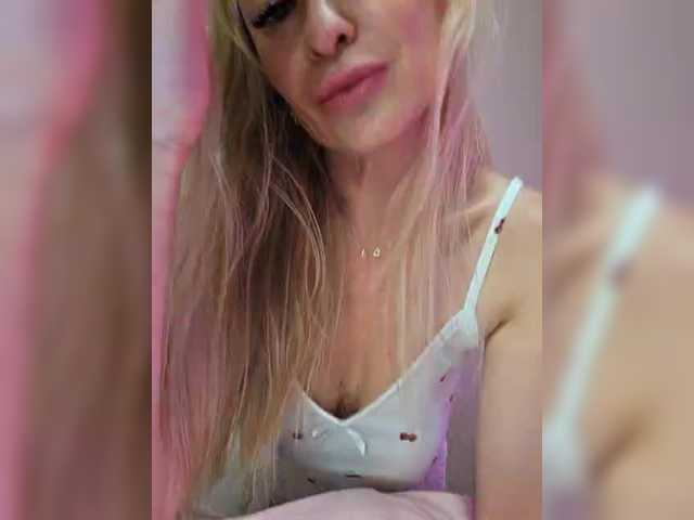 TerriRose's BongaCams show and profile