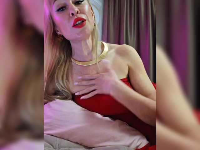 TerriRose's BongaCams show and profile