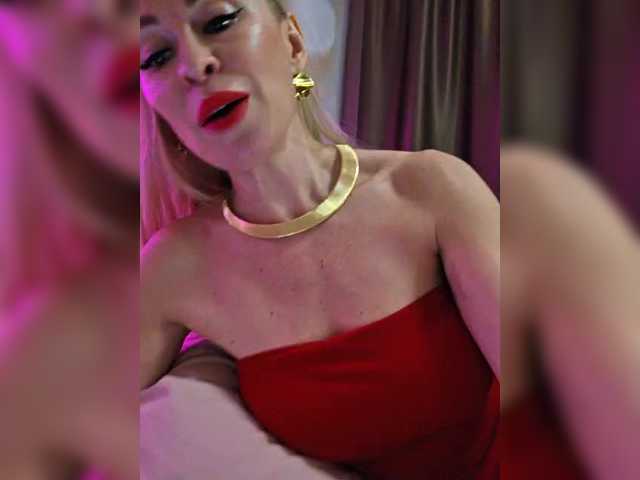 TerriRose's BongaCams show and profile