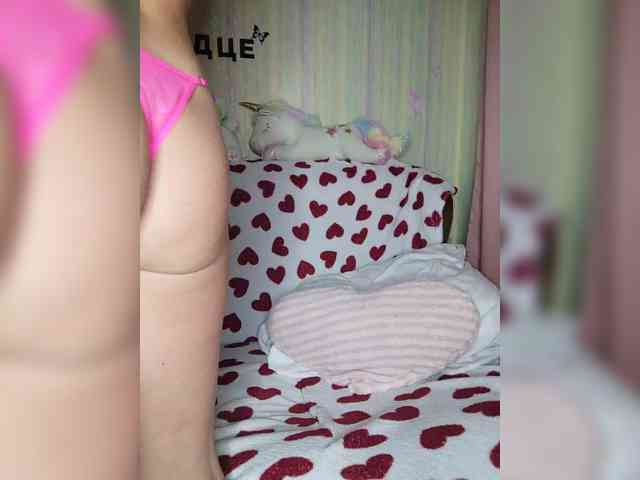 Blondi_Love webcam