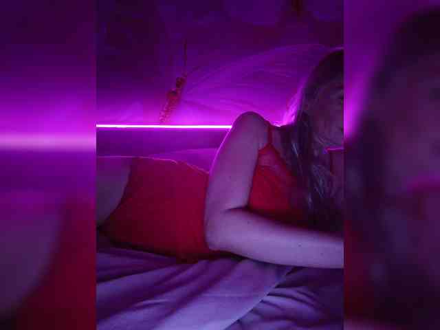 Blondi_Love webcam