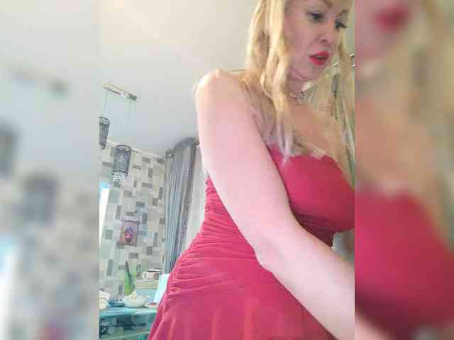 Blondi_Love webcam