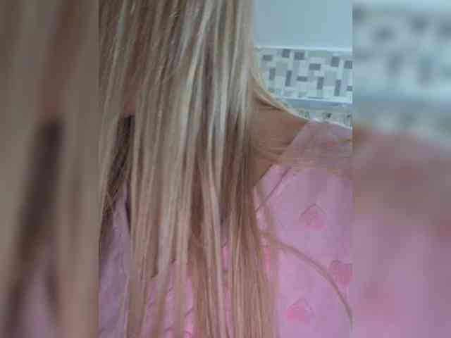 Love-blondi webcam