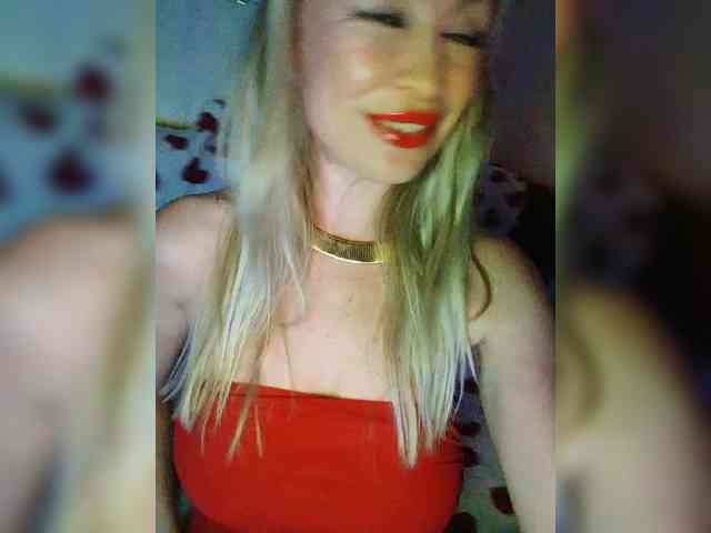 Blondi_Love webcam