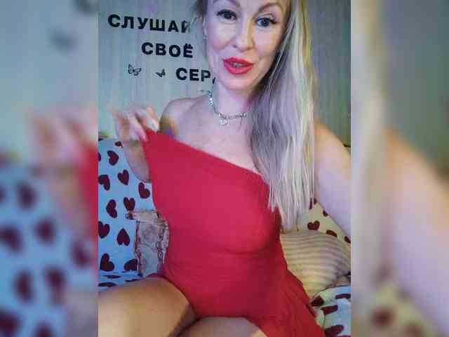 Blondi_Love webcam