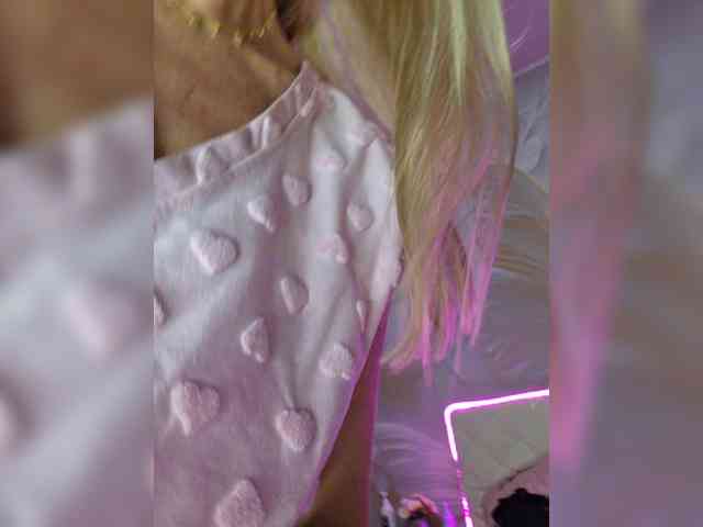 Love-blondi webcam