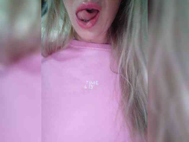 Blondi_Love webcam