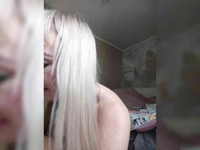 Love-blondi webcam