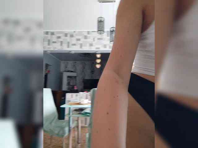 Blondi_Love webcam