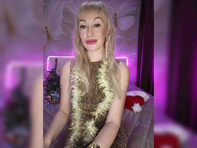 Blondi_Love webcam