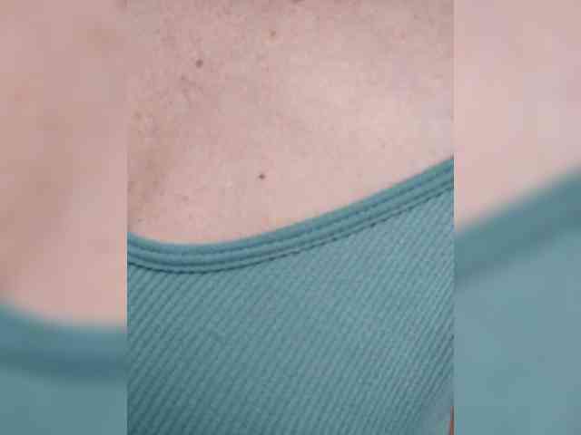 Blondi_Love webcam