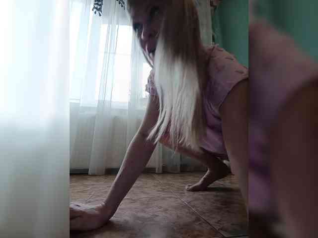Love-blondi webcam