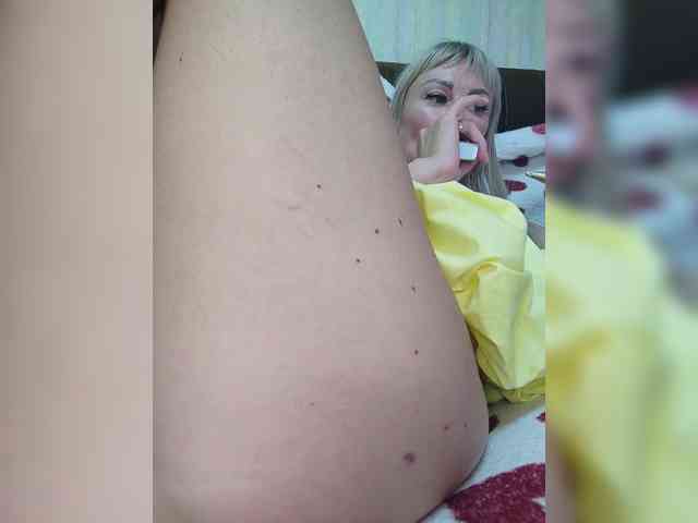 Blondi_Love webcam