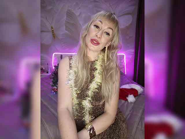 Blondi_Love webcam