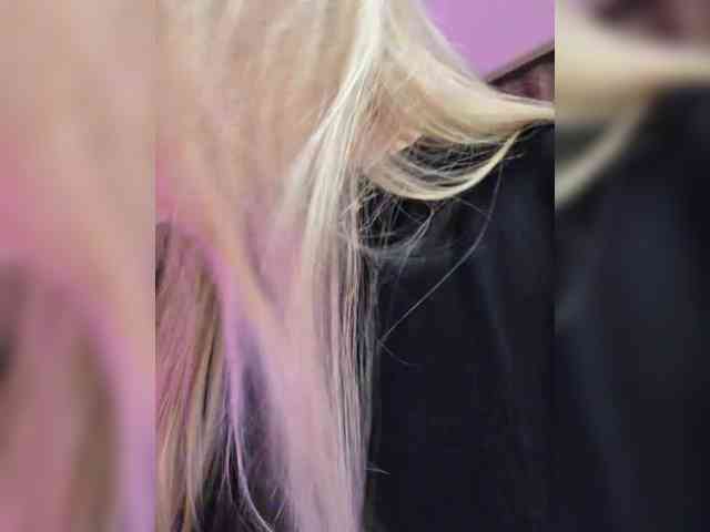 Love-blondi webcam